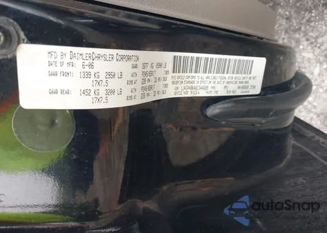 2006 Jeep Grand Cherokee Laredo z USA, uszkodzony, nr VIN 1J4GR48K46C344689